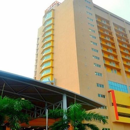 Palm Seremban Hotel Екстериор снимка