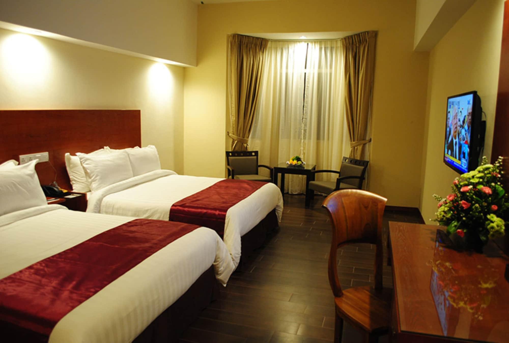 Palm Seremban Hotel Екстериор снимка