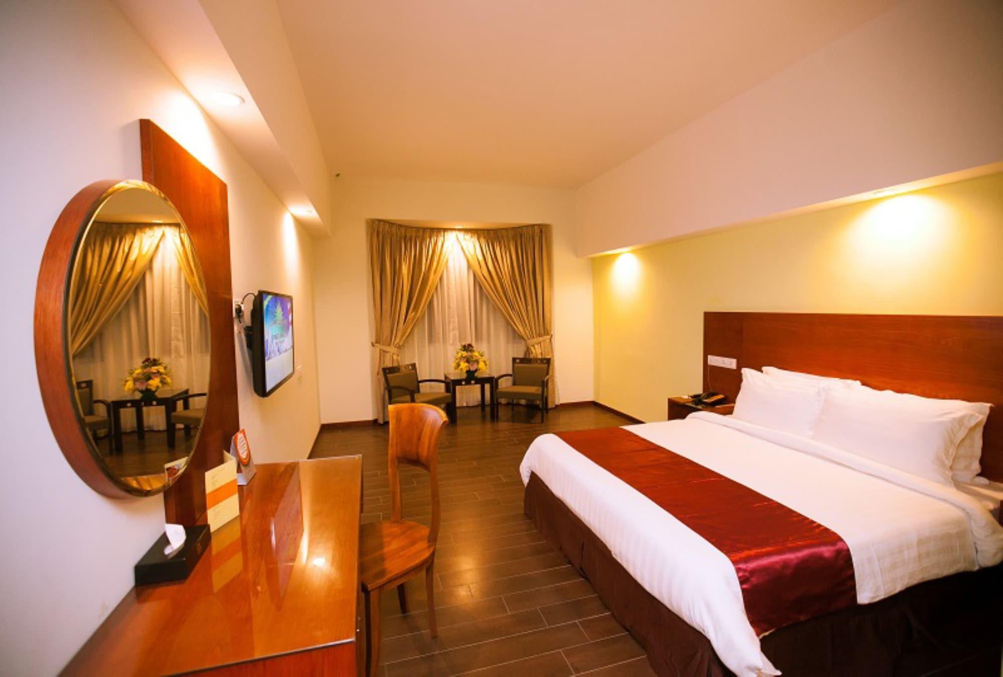 Palm Seremban Hotel Екстериор снимка