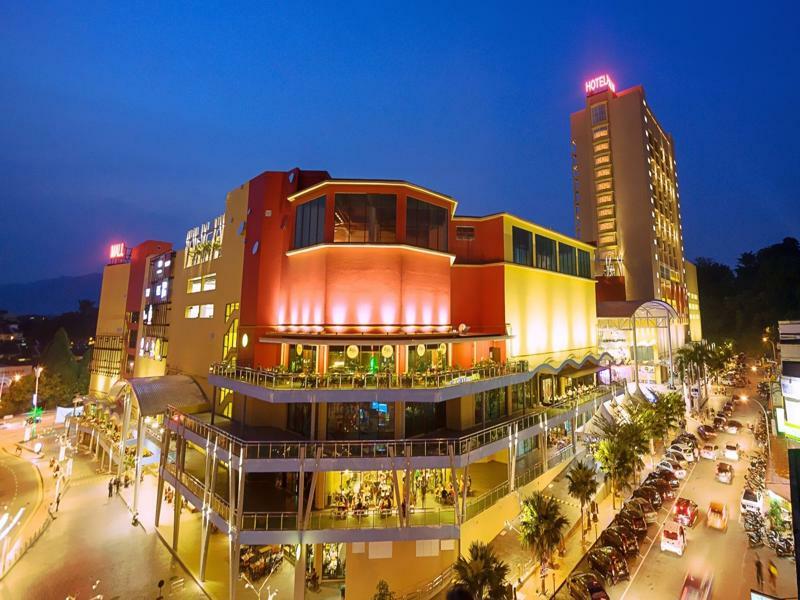Palm Seremban Hotel Екстериор снимка